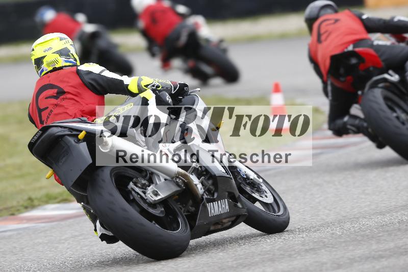 Archiv-2025/06 18.04.2025 Speer Racing ADR/Instruktorentraining/backside